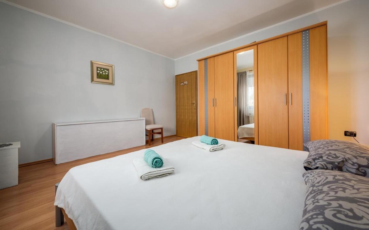 Iva House With Apartment Umag Exteriör bild