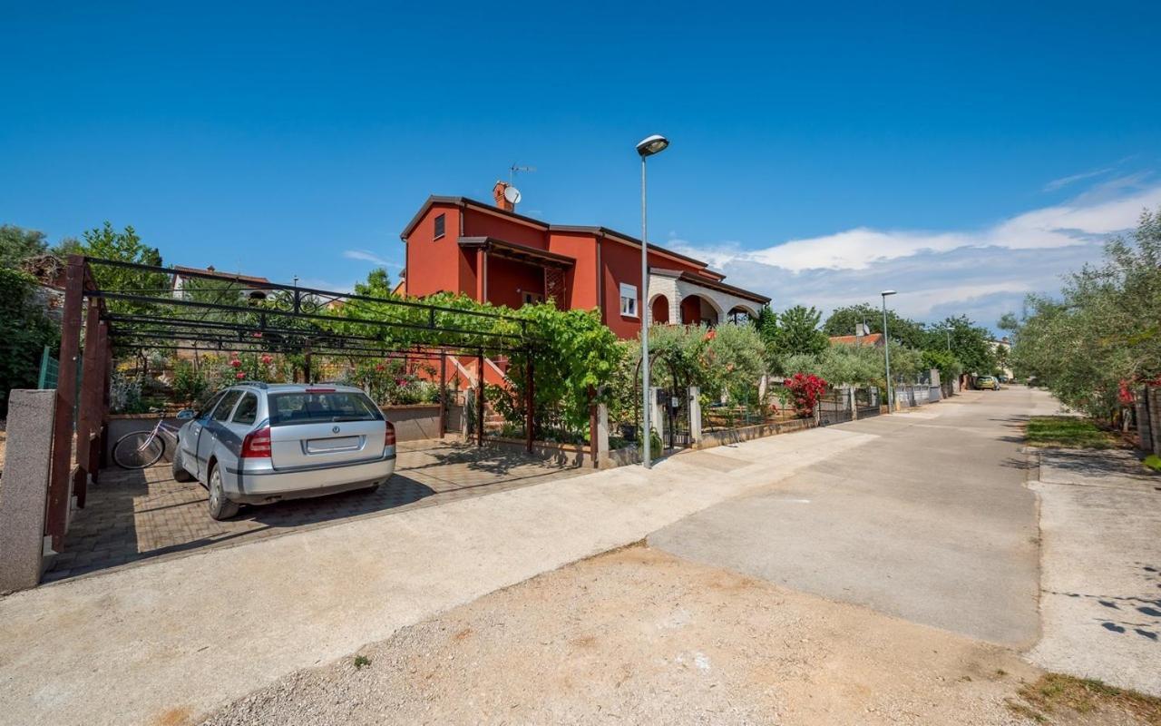 Iva House With Apartment Umag Exteriör bild
