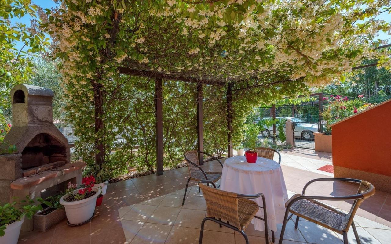 Iva House With Apartment Umag Exteriör bild