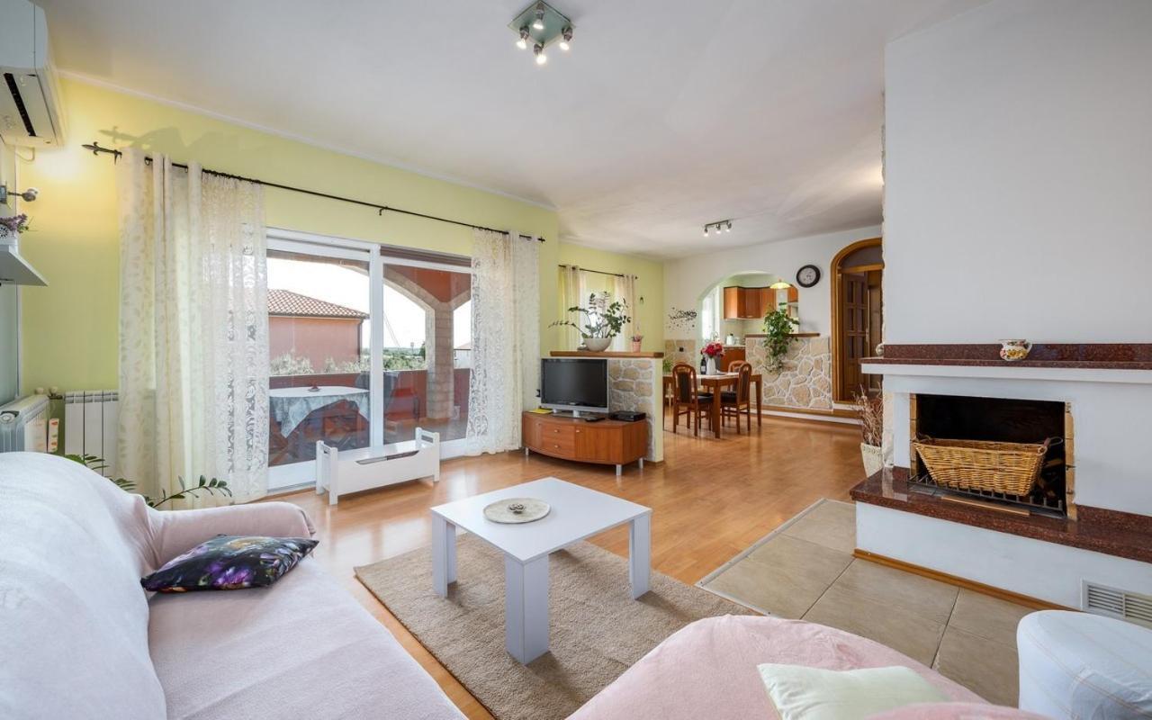 Iva House With Apartment Umag Exteriör bild
